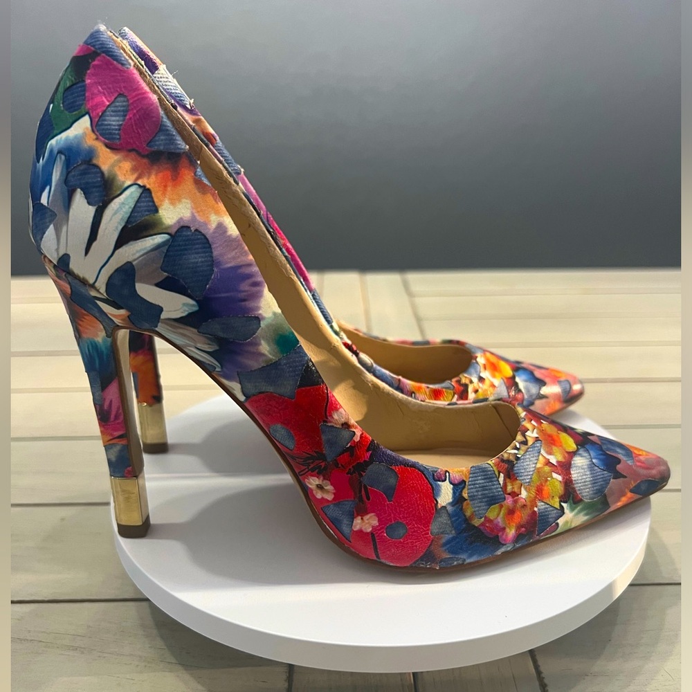 Guess Multicolor Floral Heels